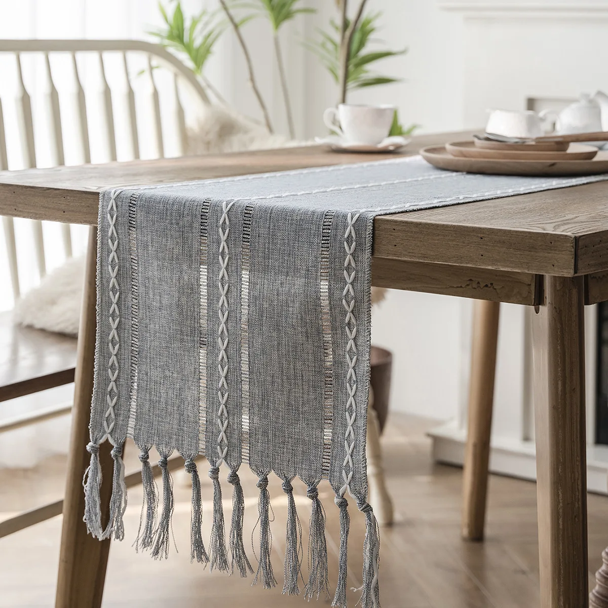 Nordic Jacquard Striped Table Runner with Tassels Polyester Dining Table Tablecloth Wedding Home Table Decoration Table Runners