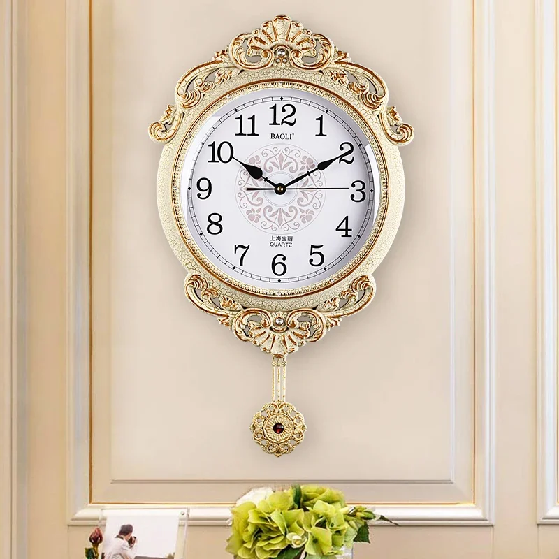 

ZEuropean Hanging Clock Creative Aesthetic Living Room Swing Round Clock Modern Simple Creative Design Horloge Murale Wall Decor