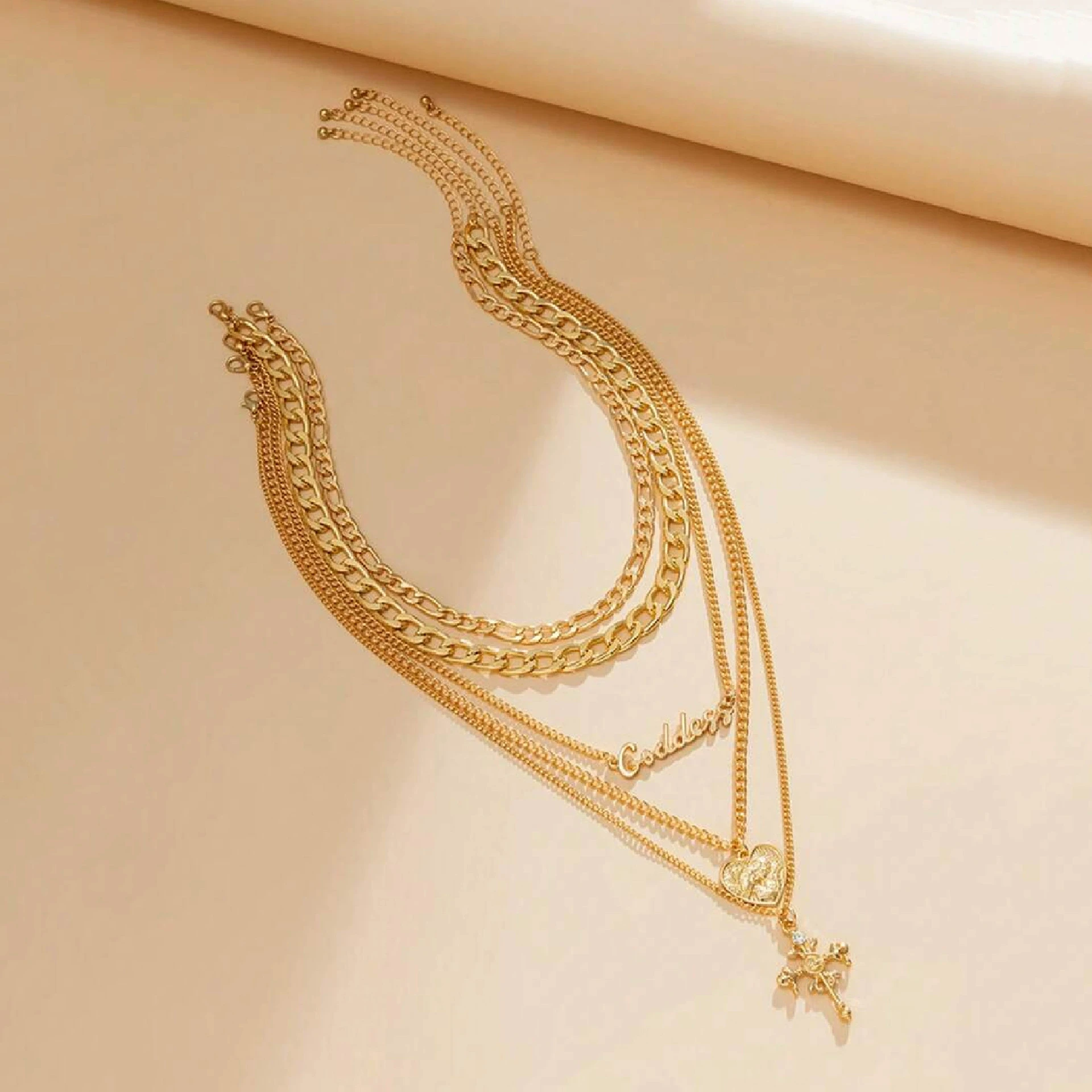 

5Pcs/Set Punk Gold Color Heart Pendant Necklace for Women 2024 Trendy OT Buckle Beaded Neck Chain Choker Y2K Jewelry Accessories