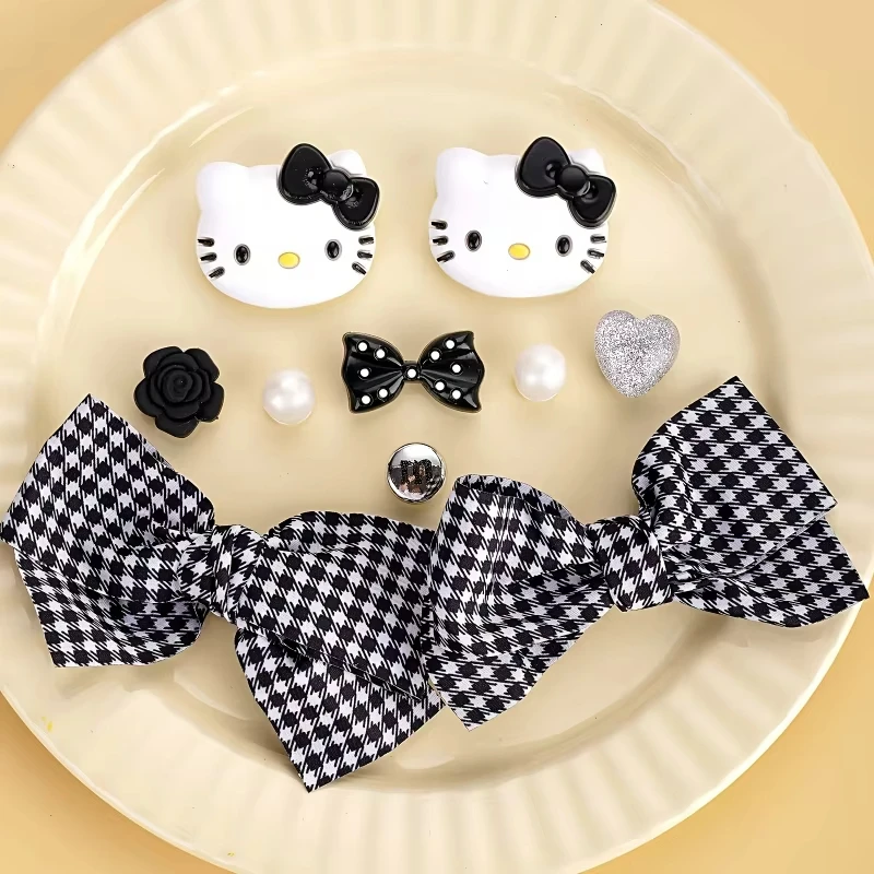 

Miniso Hello Kitty Series Обувь Подвески Лук Мультфильм Аниме Обувь Цветы Для Сабо Сандалии Украшения своими руками Рождественская вечеринка Подарки Сувениры