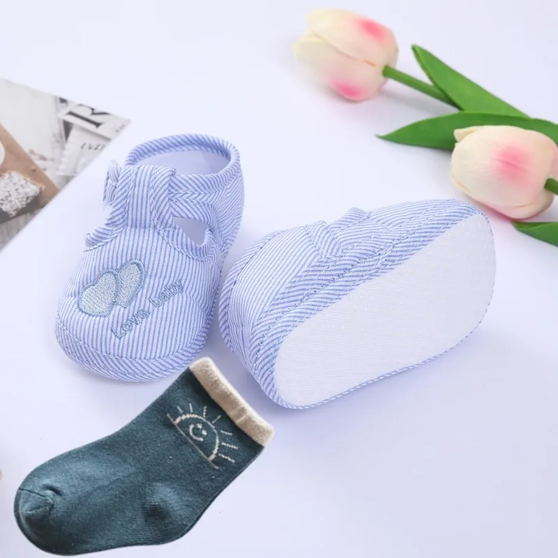 

Spring and Autumn Season Shoes and Socks for 0-1 Years Old baby Soft Soled Toddler Shoes 3-6-9 Months shoes with socks