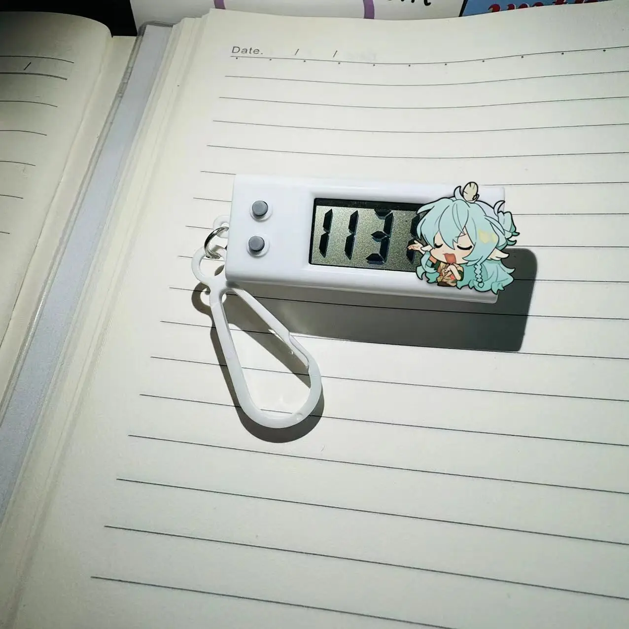 مجموعة نجوم ساعة حائط صغيرة ، اختبار طالب مخصص ساعة إلكترونية صغيرة ، قلادة حقيبة مدرسية جميلة ، Ayase Mayoi Hibiki Wataru