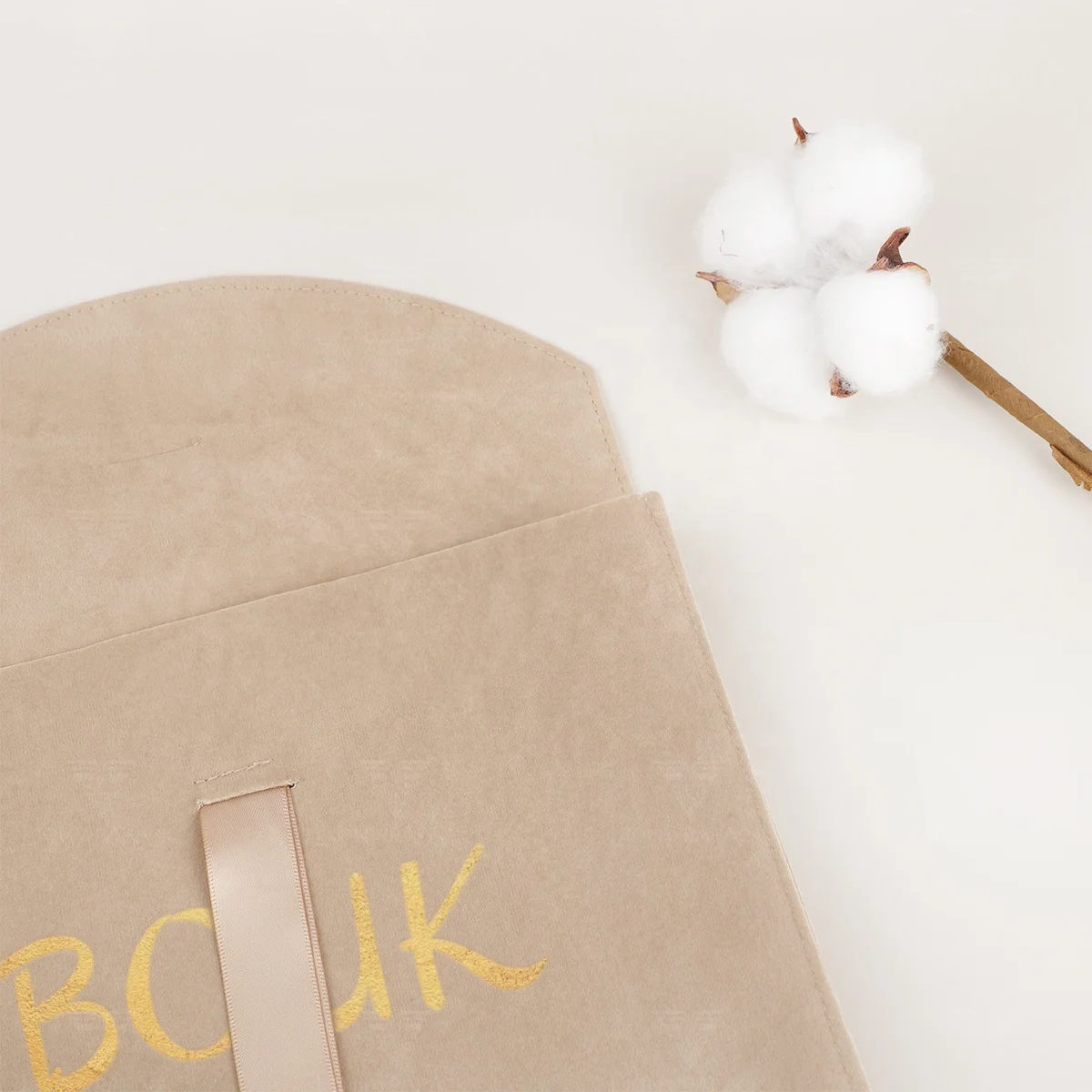 Custom logo makeup tools Lipstick Sunscreen Cream packaging velvet bag luxury envelope flap jewelry pouch for perfume