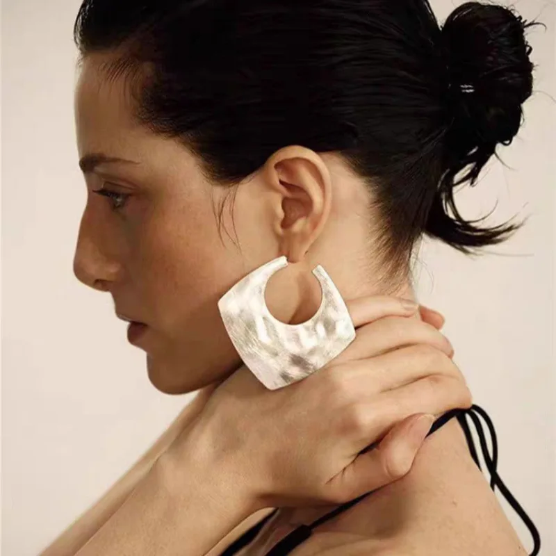 

Французские модные квадратные женские дизайнерские роскошные очаровательные сексуальные женские серьги, модные вечерние серьги для банкета для женщин