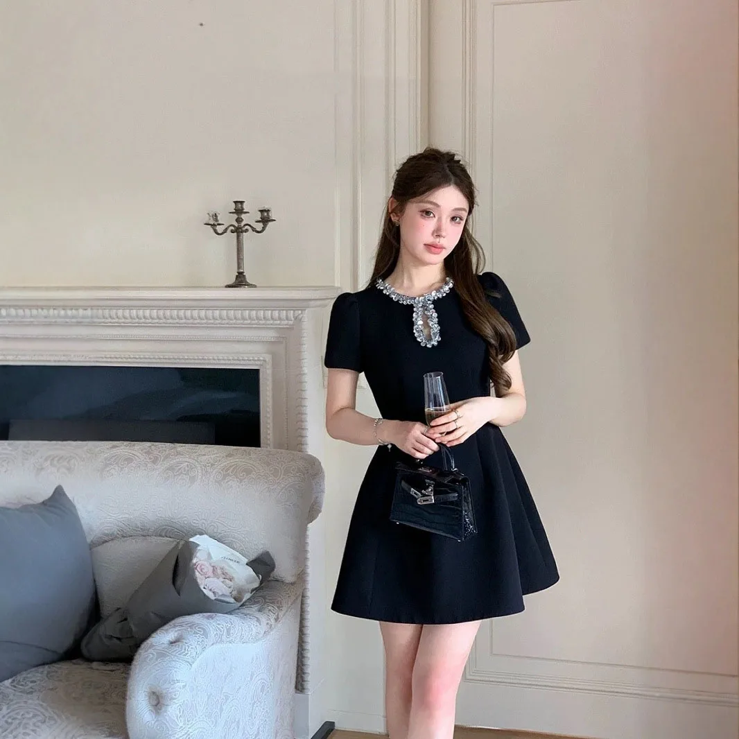 

Elegant Handmade Beading Sequin Dress For Women Spring Summer French Fashion Party Round Neck Hollow Out A-line Pleated Dresses