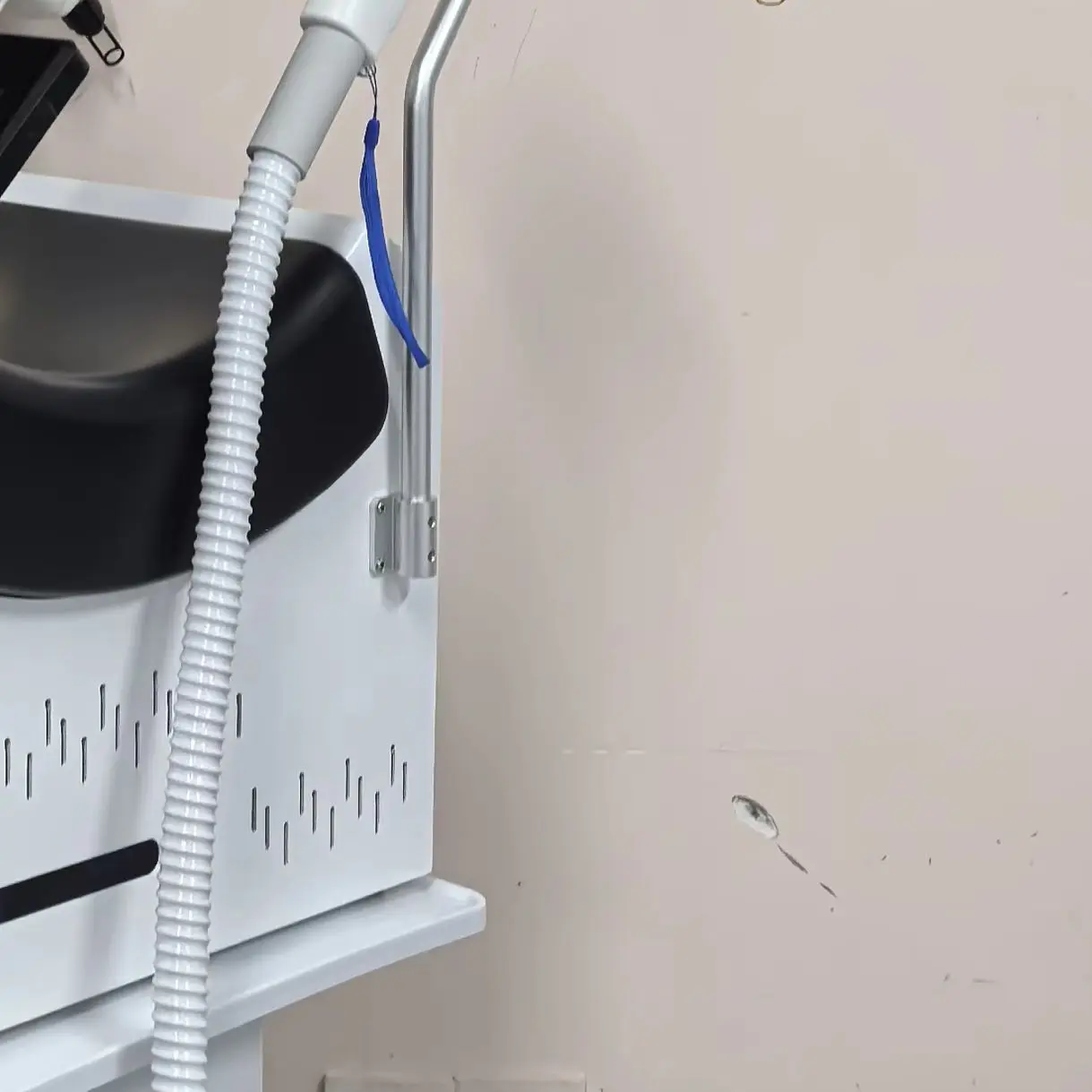 

5000W 10 Bars FAC 755 808 940 1064nm Diode Hair Removal Laser & Pico Laser Tattoo Removal 2-in-1 Machine