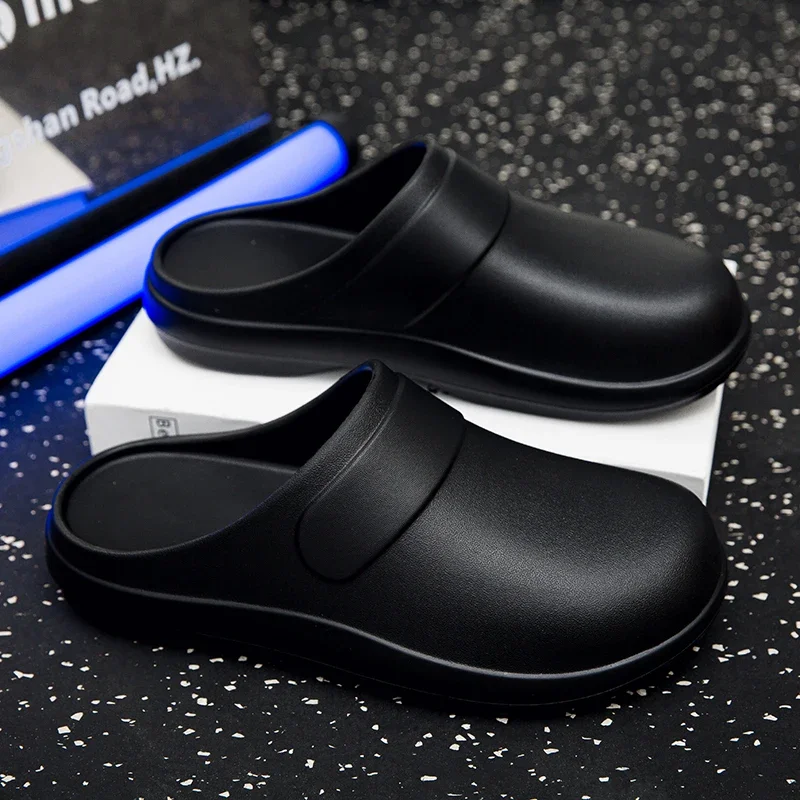 Men Fashion Slippers Outdoor Non-slip Chef Shoes Kitchen Clogs Oil-resistant Kitchen Shoes Operating Room Slippers Men Sandals
