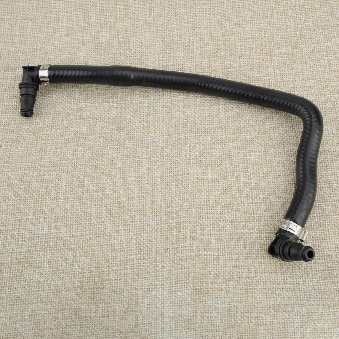 Car Coolant Breather Radiator Vent Hose Fit for Mercedes Benz C E Class W204 W212 M272 2015 2014 2013 2012 A2045010925