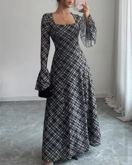 

2025 Autumn and Winter Elegant Plaid Shirt with Flared Sleeves, Hip Hugging Skirt, Women's Dress