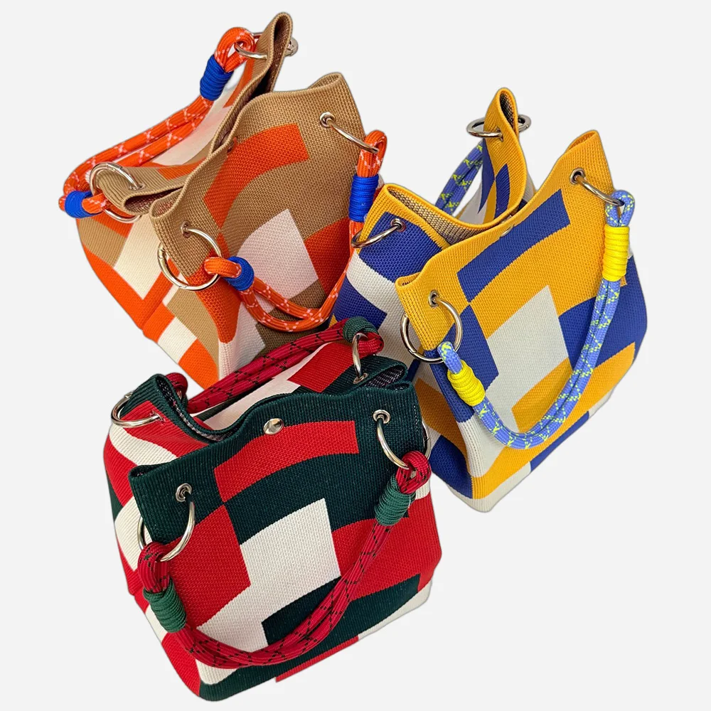 bolsa-de-armazenamento-em-trico-com-blocos-de-cores-bolsa-de-mao-moderna-alca-de-ombro-ajustavel-design-com-fivela-para-viagem