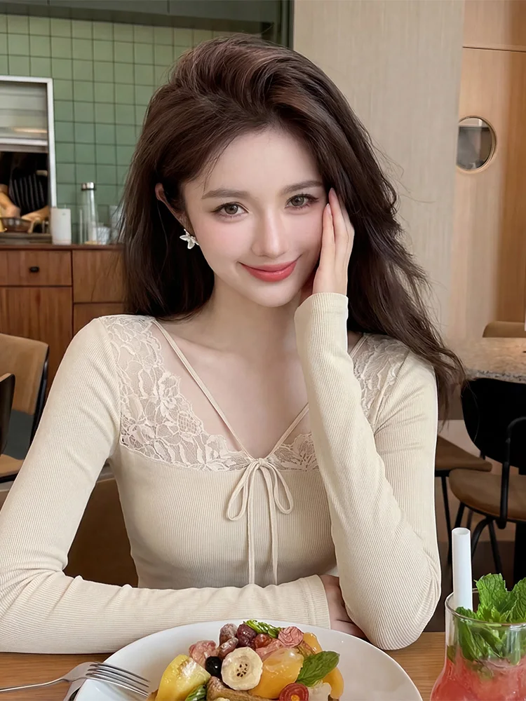 

Pure Desire Sle Women's Long Sve T-irt V-Ne Lace Patchwork Slim Fit Autumn Winter Top Beautiful Base irt Korean Sle