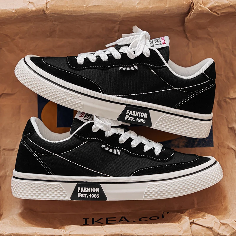 

LOEIKAN Men's Retro Canvas Sneakers - Classic Low-Top Skate Shoes with 'FST. 1985' Detail