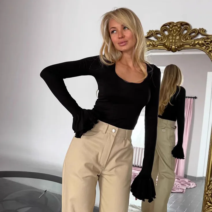 

Slim Fit Autumn Women's T-Shirt Black Square Collar Ruffle-Trimmed Flare Sleeve Tees For Lady Instagram-Style Casual Female Tees