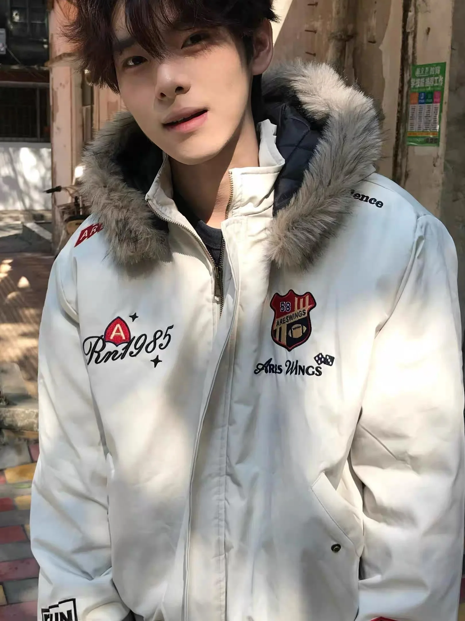 

Мужская повседневная куртка из хлопка с молнией и меховым воротником, с вышивкой, теплая, в американском стиле, для молодежи