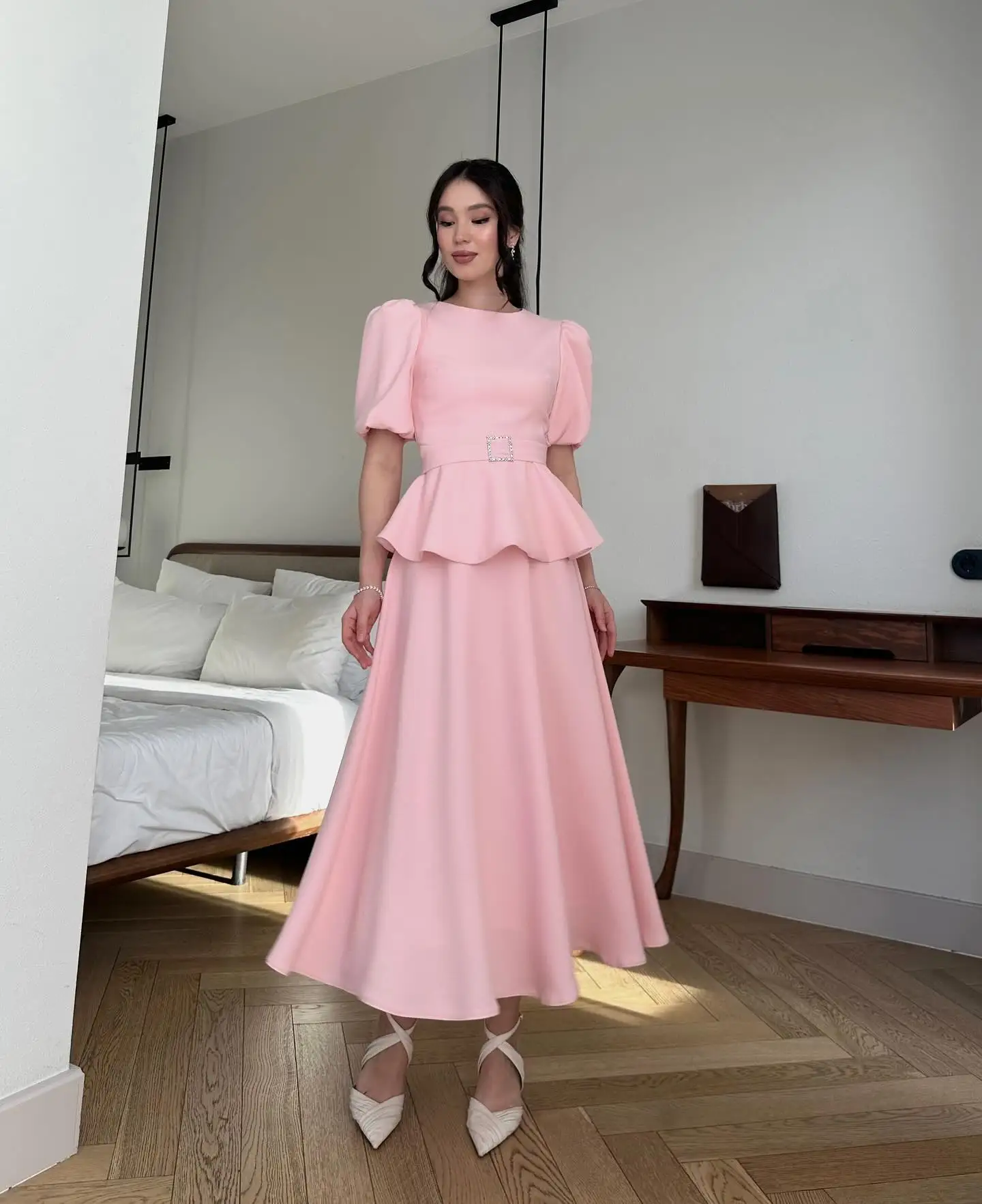 

Customized Delicate Jersey Belt Evening Dresses Temperament Crew neck Short Sleeves Prom Dress Custom Size Celebrity Gowns