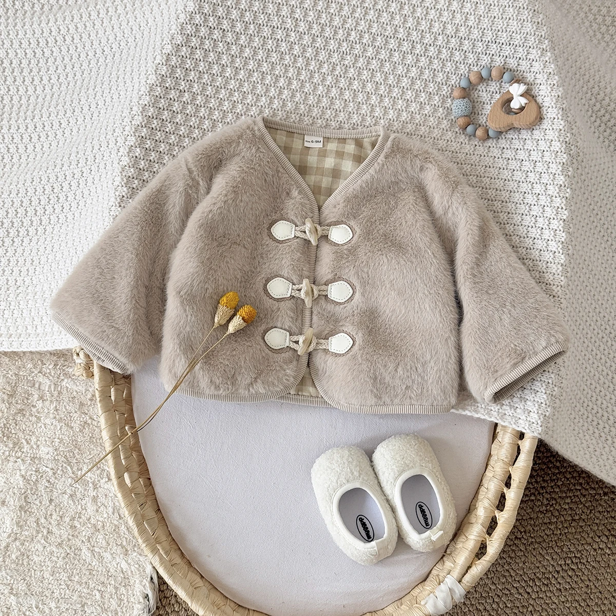 طفل البنات شبكة بطانة جاكيتات الشتاء طويلة الأكمام الصلبة القطيفة زر الاطفال معاطف لطيف ملابس الأطفال #1