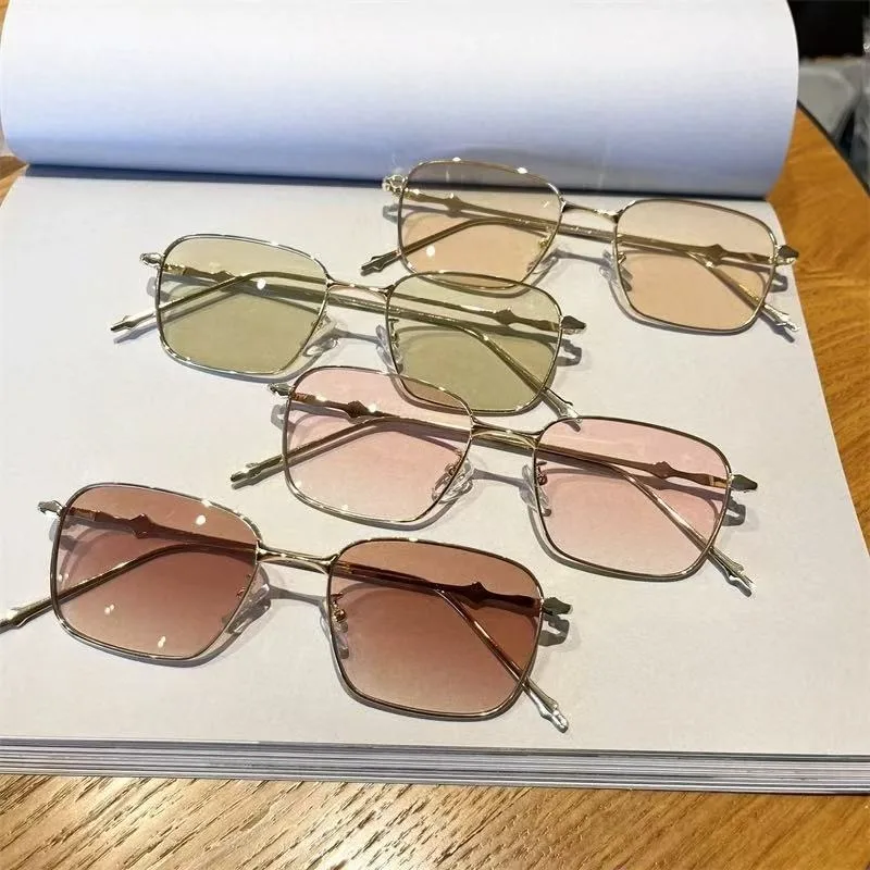 Vintage Square Sunglasses Women Men Gradient Lens Shades 2026 New Trendy Luxury Brand Design Outdoor Decor Sun Glasses
