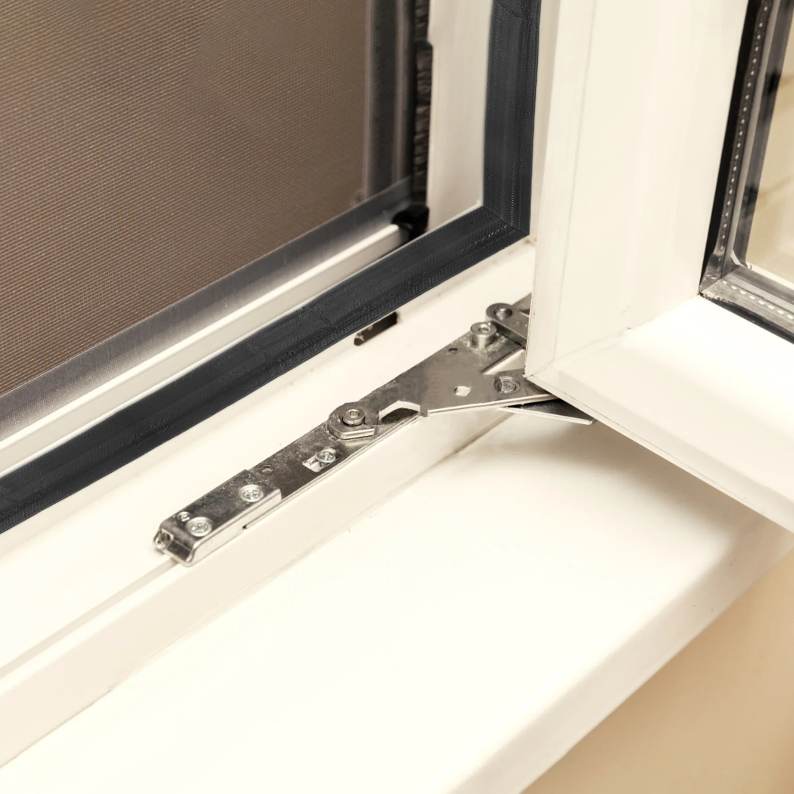 

1 Roll Self-Adhesive Window Weather Sealing Tape For Doors Shower Glass Gaps Insulation Soundproofing Draft Stopper Windproof