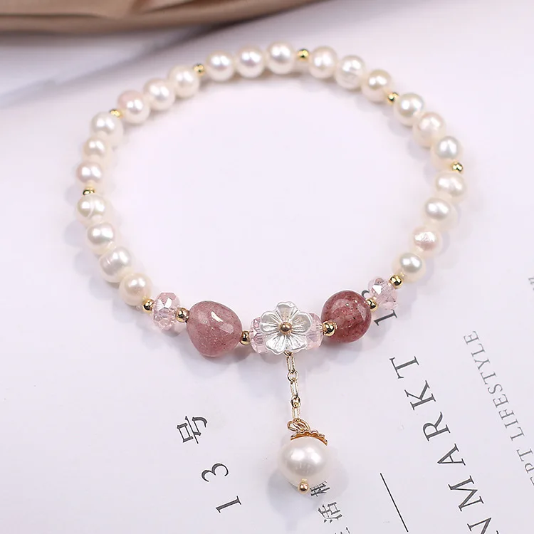 

Special Shaped Strawberry Crystal Natural Freshwater Pearl Bracelet Female Minority Design Korean Version Simple Hand Decoration