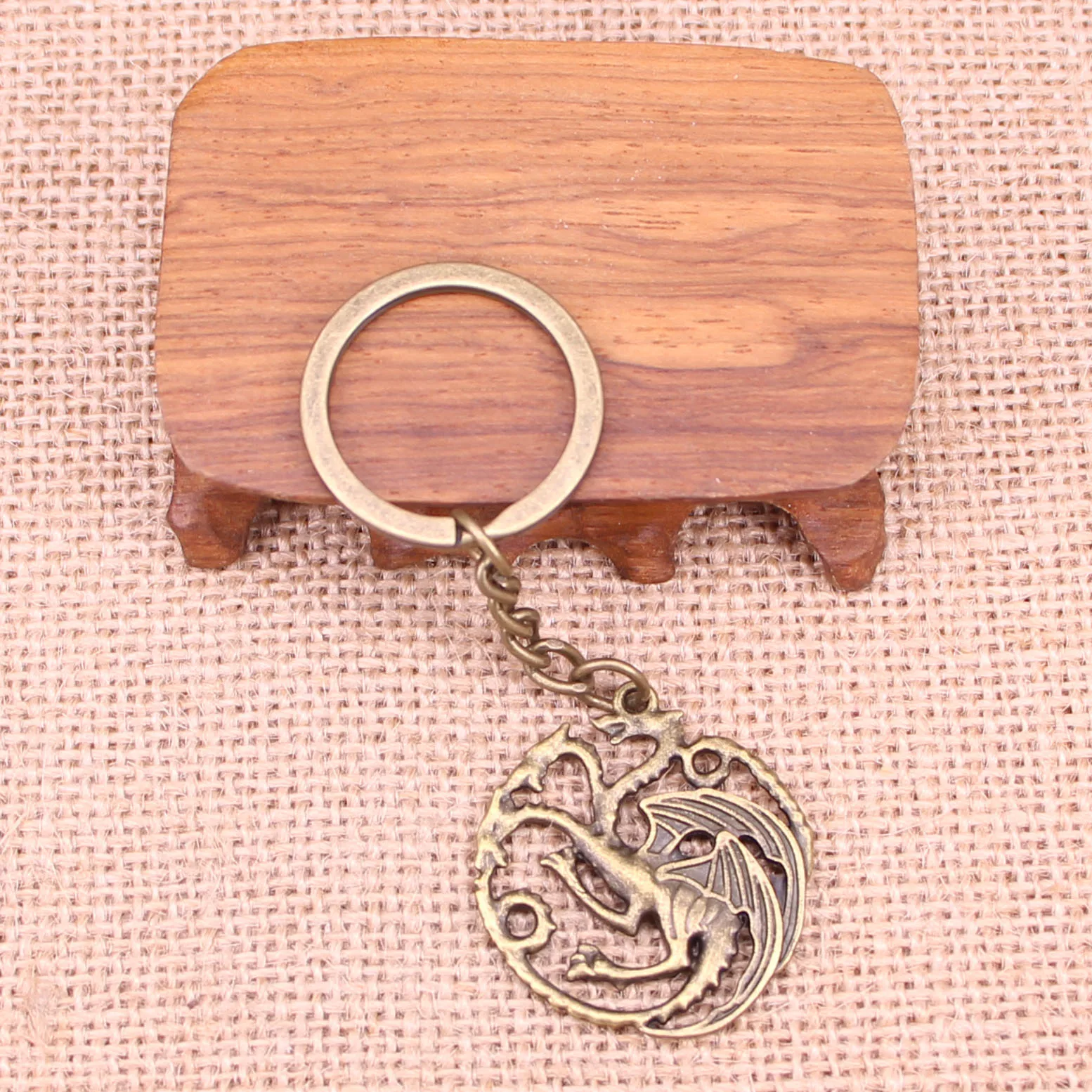 

20pcs New Fashion Keychain 36x33mm Dragon Pendants DIY Men Jewelry Car Key Chain Ring Holder Souvenir For Gift