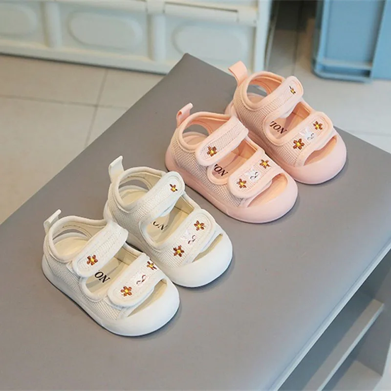 Soft Sole Anti Kick Kid Baby Sandals Embroidered Flower Rabbit Cartoon Infant Sandal Breathable Boy Girl Children Sports Sandals