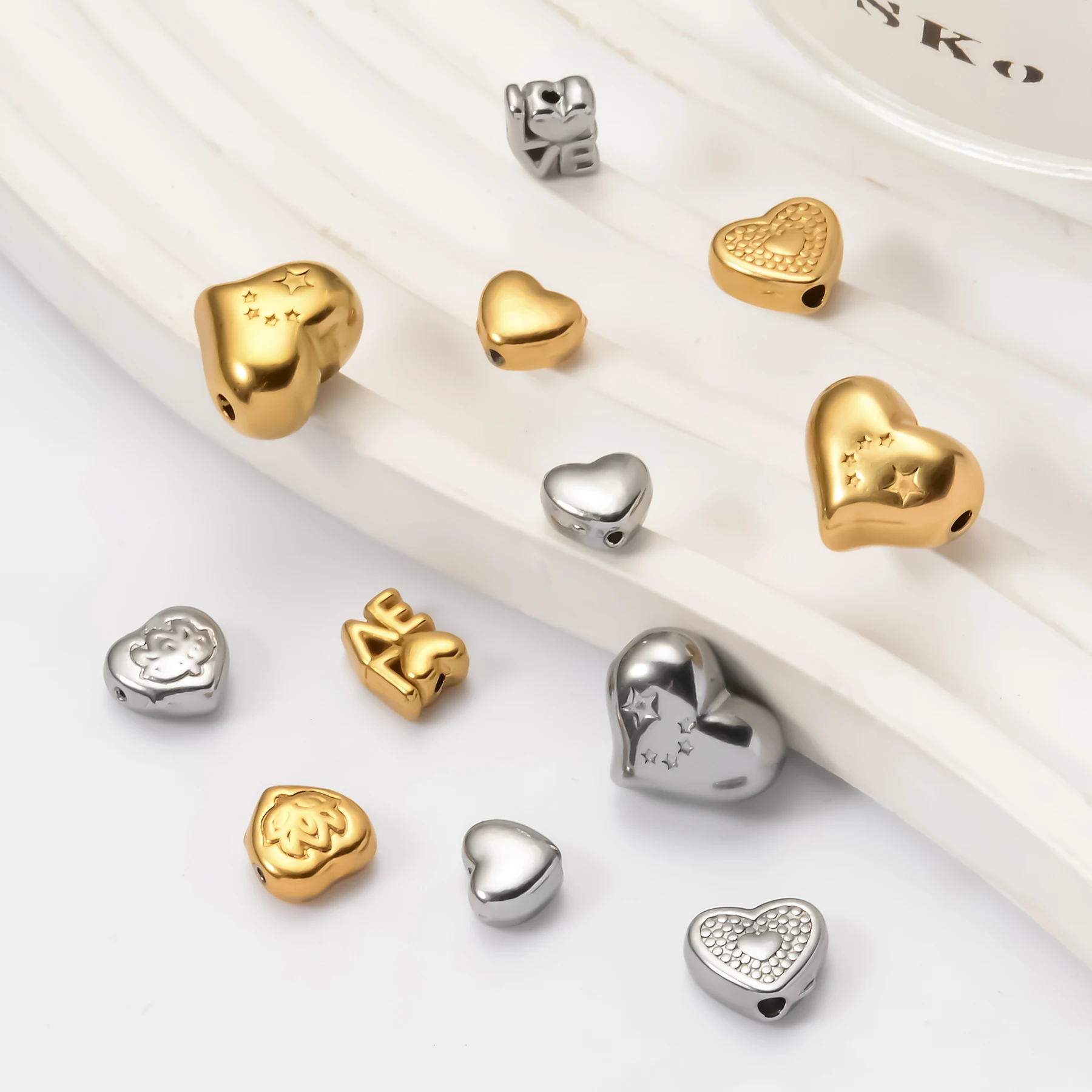 5pcs Fashion  Love Heart shaped Charms Stainless Steel Spacer Beads For Jewelry Making Supplies DIY Bracelet Necklace Accessory