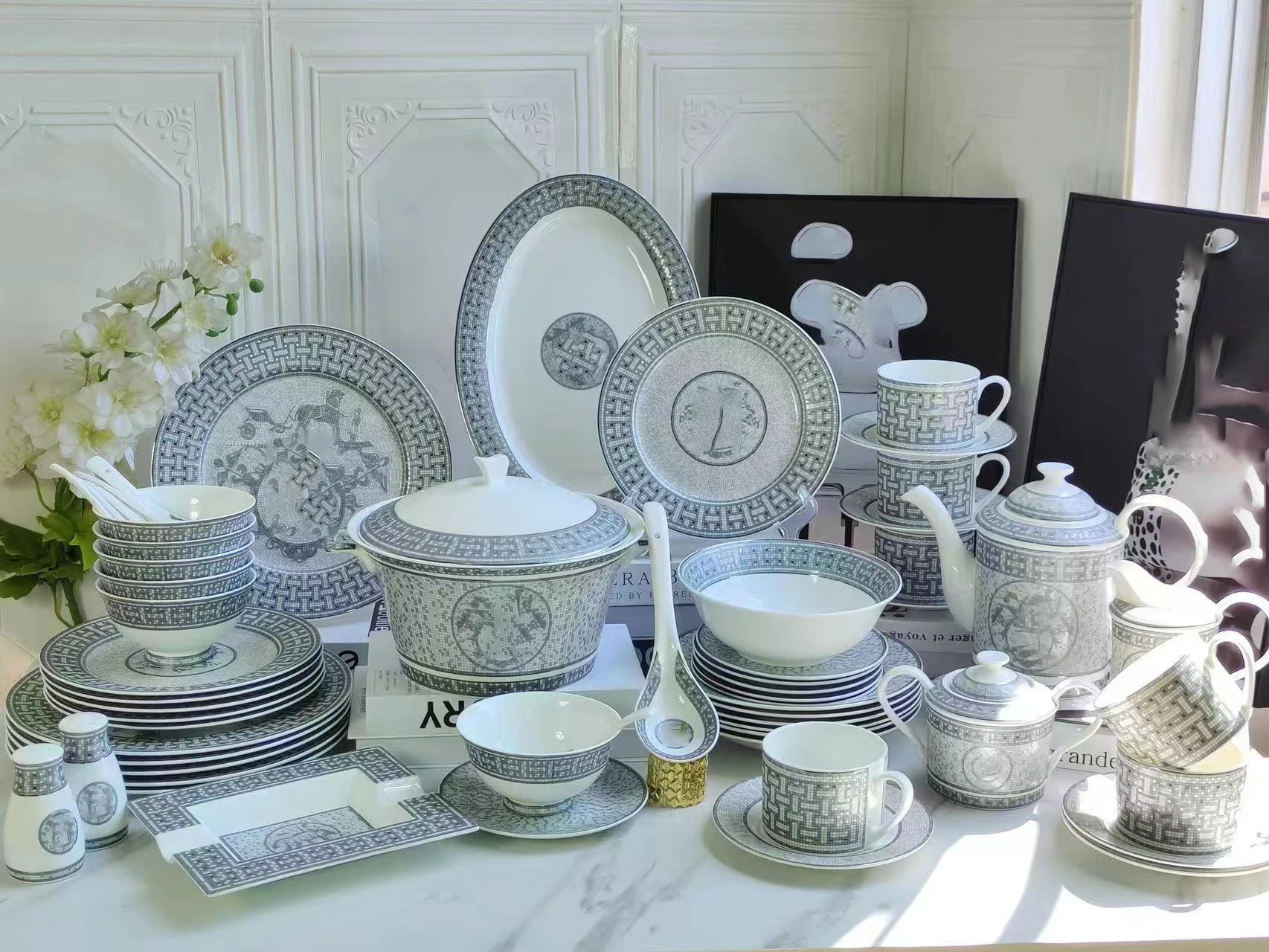 Kitchen Utensils Luxury Tableware Mosaic Dinner Set Dinnerware Set Grey Royal Western Ceramic Bone China 58pcs