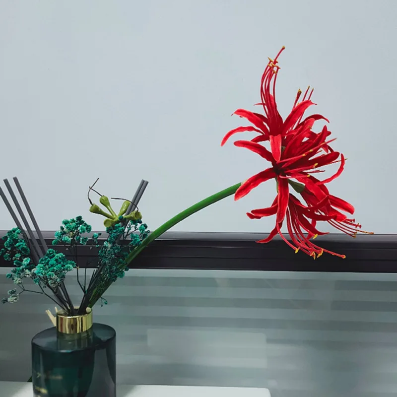 Artificial Flower Plastic Silk Flower Branches Red Spider Lily Outdoor Fake Simulation Plants Home Garden Wedding Decoration