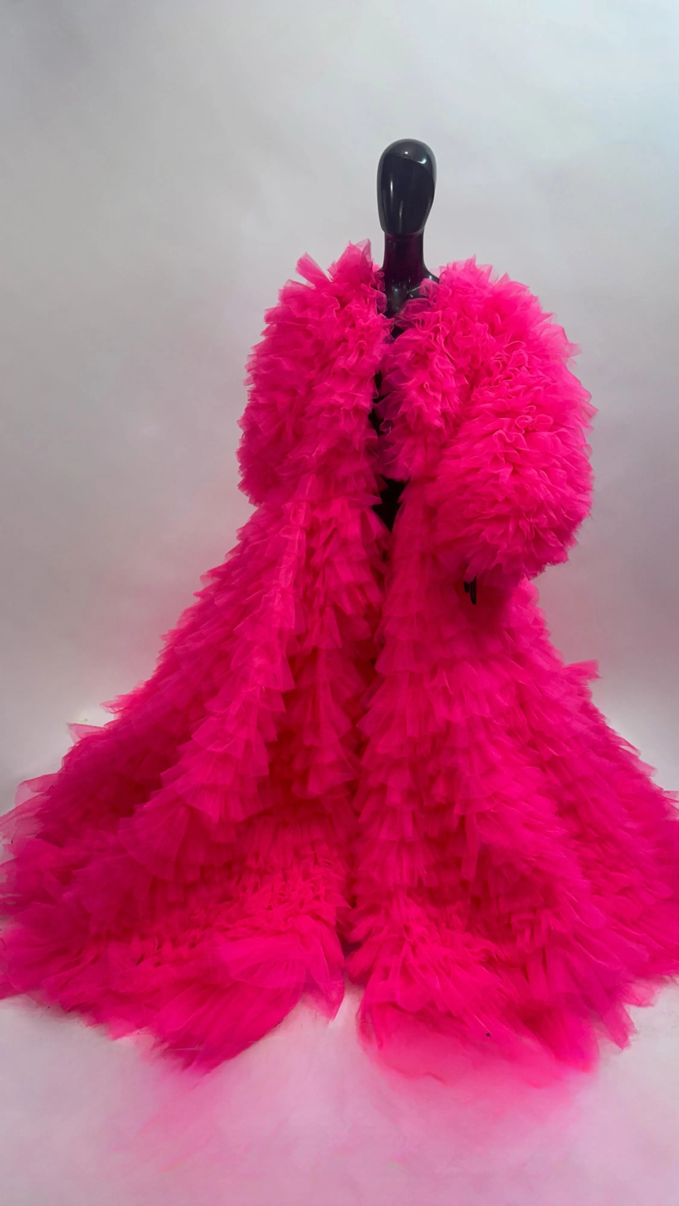 Eye Catching Fuchsia Puffy Layered Long Tulle Jackets Puff Sleeves Big Volume Tutu Tulle Long Robe Bridal Formal Jacket Outwear