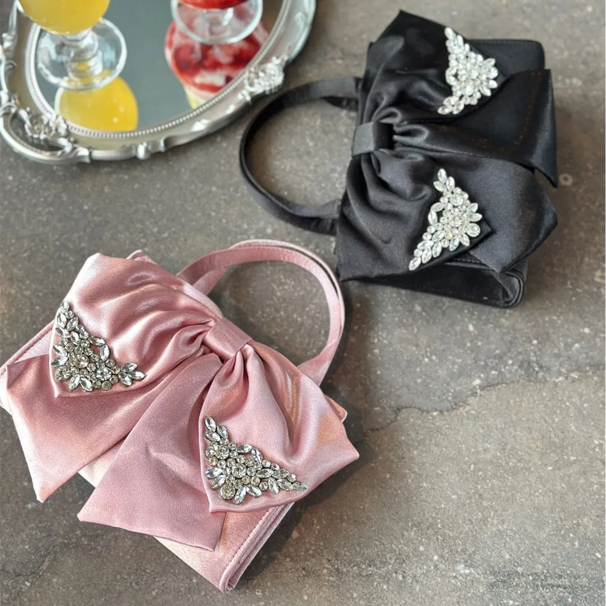 Eleganckie torebki damskie typu knot diamonds, satynowe torebki wieczorowe, kryształowe torebki z cyrkoniami na imprezę, ślub, kopertówki, torebki na ramię dla pań.