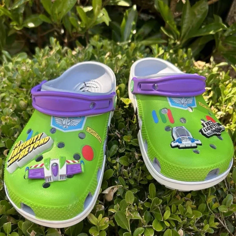 Cartoon anime Buzz Lightyear clogs slipper Disney Toy Story cute cowboy Woody kids shoes beach sandals home leisure garden shoes