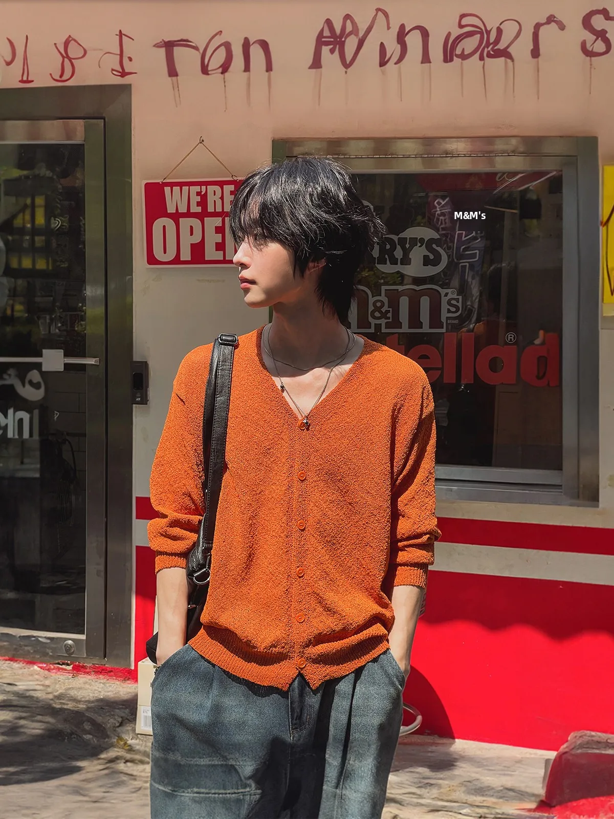 

Мужской вязаный кардиган свободного кроя с V-образным вырезом, оранжевый, в повседневном стиле, весна-осень, универсальный свитер-куртка в корейском стиле