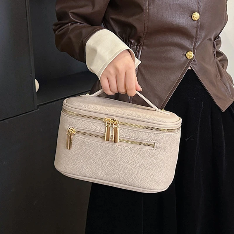 حقيبة مكياج للسفر بسحاب مزدوج للنساء حقيبة مستحضرات التجميل المحمولة ذات سعة كبيرة حقيبة مستحضرات تجميل منظم تخزين حقيبة أدوات الزينة الجلدية