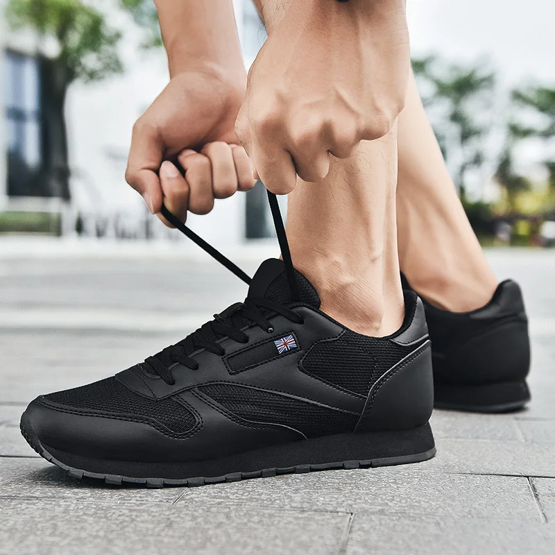 Calçado desportivo masculino de lazer, antiderrapante, confortável par de sapatos casuais, roupa exterior, tamanho grande, novo de alta qualidade