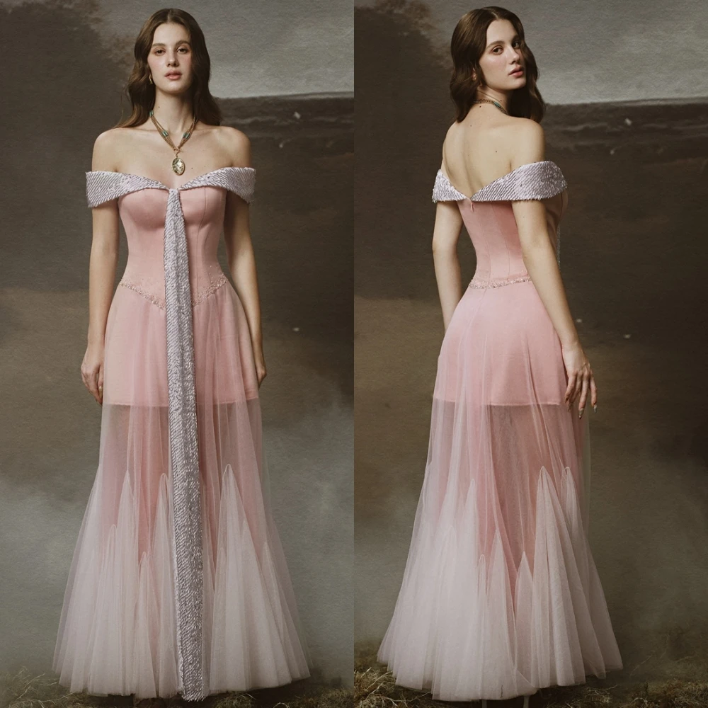 

Customized Fashion Tulle Crystal Evening Dress High Quality Boat Neck Prom Dresses Delicate Sweep Train Special Occasion Gowns