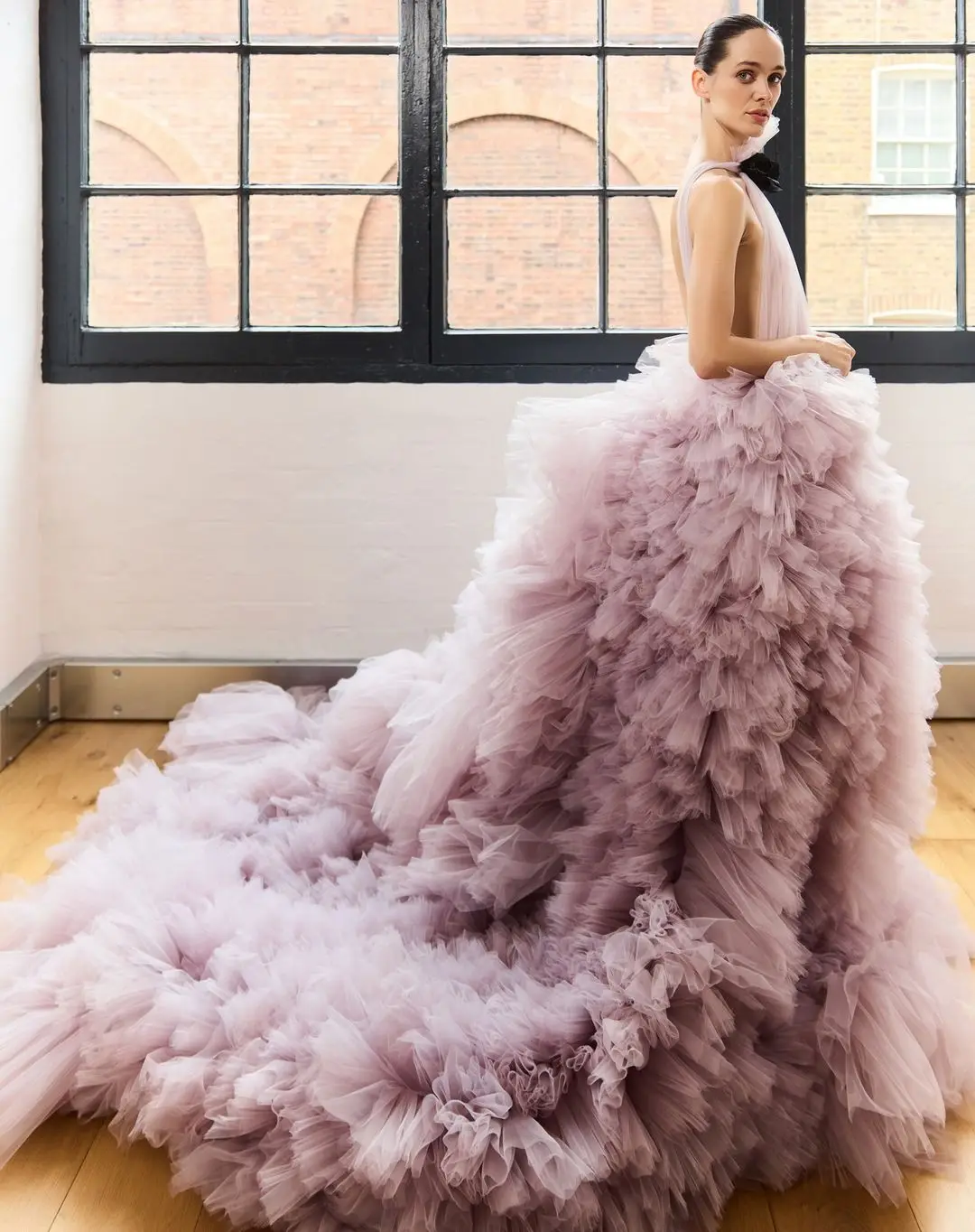 Romantic Tiered Tulle Wedding Gown Bridal Dresses for Photo Shoot Halter Fluffy Mesh Ball Gown Bride Photography Dress 2025 Gown