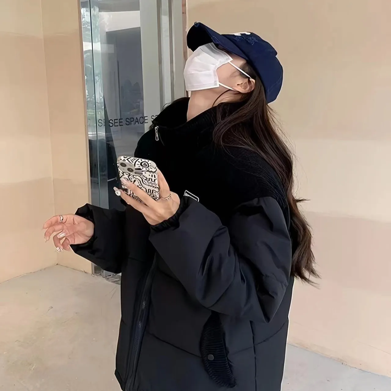 

Парка женская в корейском стиле: универсальная, яркая, винтажная, бархатистая, с эффектными вертикальными полосами, для женщин