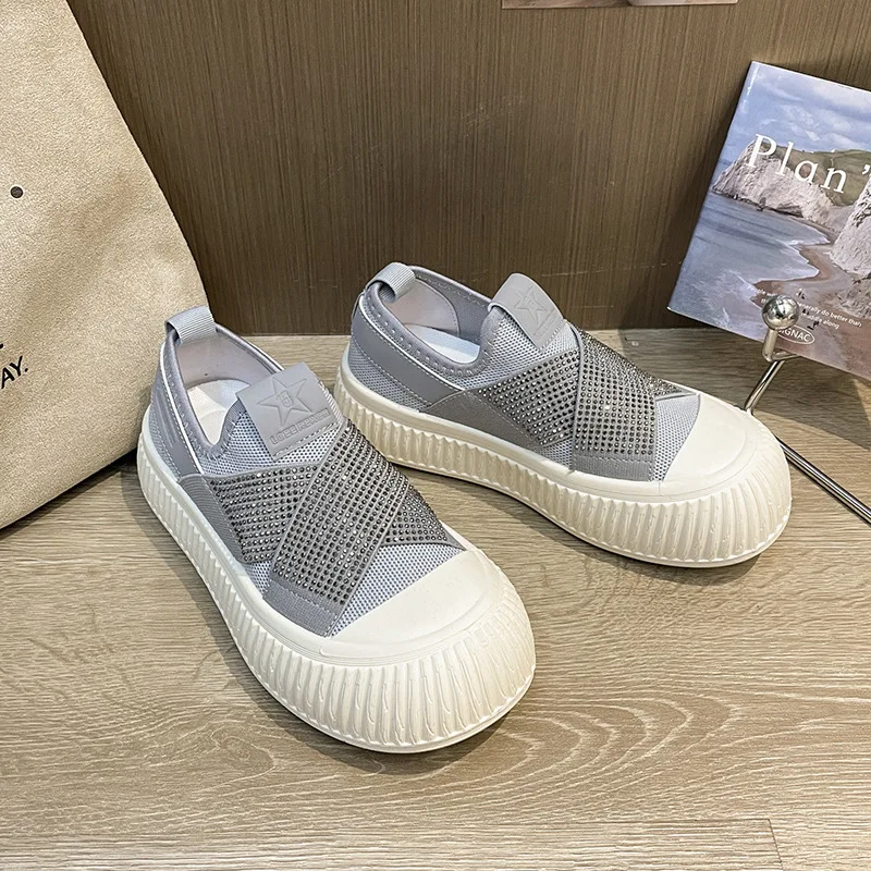 Thick Sole Biscuit Shoes for Women in Spring and Autumn 2024 New Thick Sole Small White Shoes Diamond Single Shoes Womens