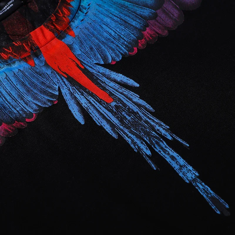 أعلى جودة الترفيه التجفيف السريع تي شيرت MARCELO BURLON MB العلامة التجارية أجنحة طباعة تي شيرت رياضي عادية Y2K الشارع قصيرة الأكمام