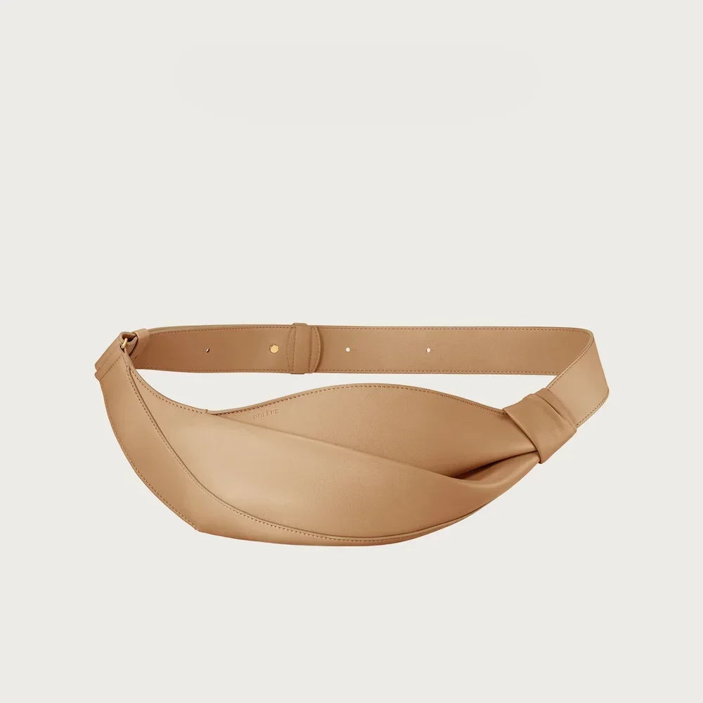 2026 Y2k INS Frans Design Crescent Hot Neyu Nieuwe Kussenvormige Gepersonaliseerde Niche Reizen Gladde Koeienhuid Crossbody Tas