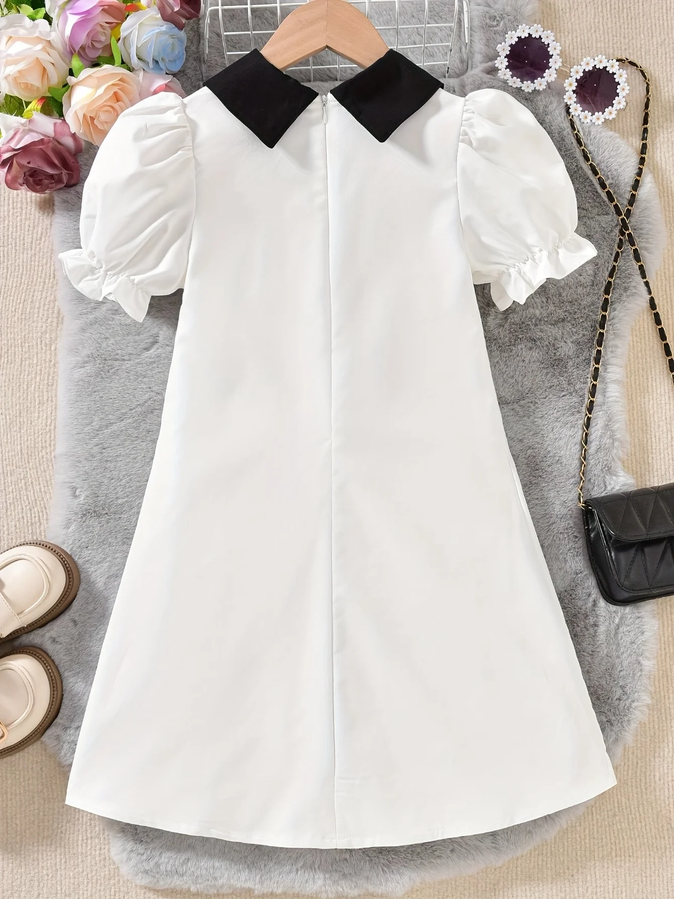 Girls' Spring & Summer Princess Style White Puff Sleeve Short Sleeve Dress with Black Bow Decoration