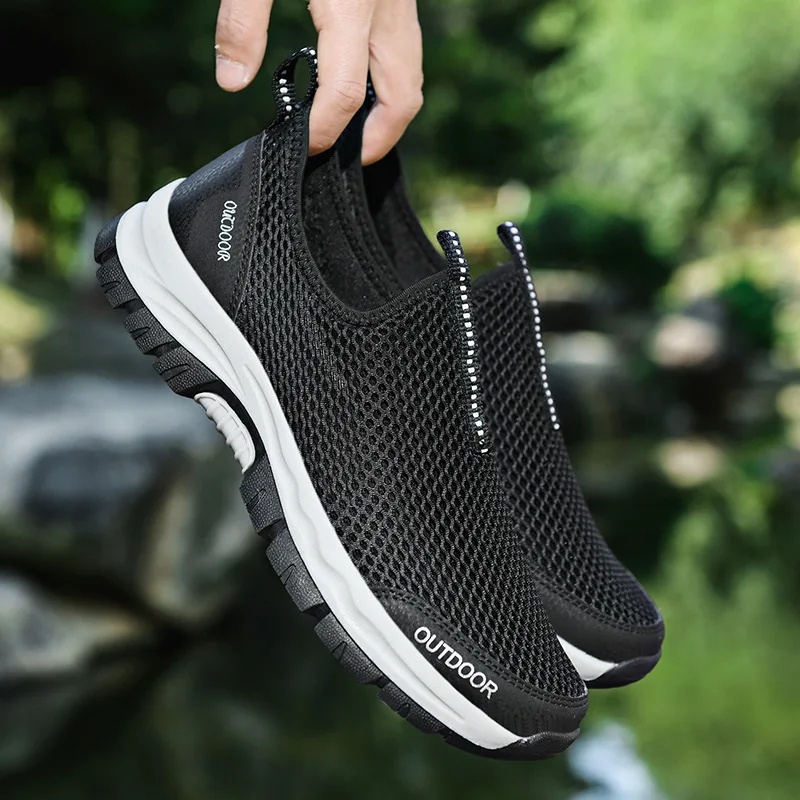 Summer Men Aqua Shoes Outdoor Sports Breathable Anti-slip Beach Shoes Lightweight Quick-drying Barefoot Sneakers