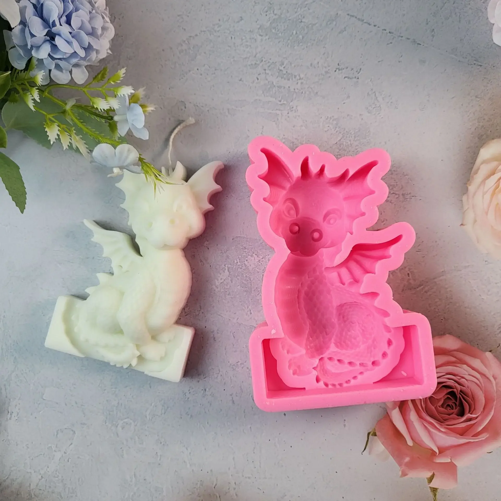 Fly Dragon Aromatherapy Candle Silicone Mold Candle Decorative Ornament Candle Silicone Mold 3D Home Decor Gift