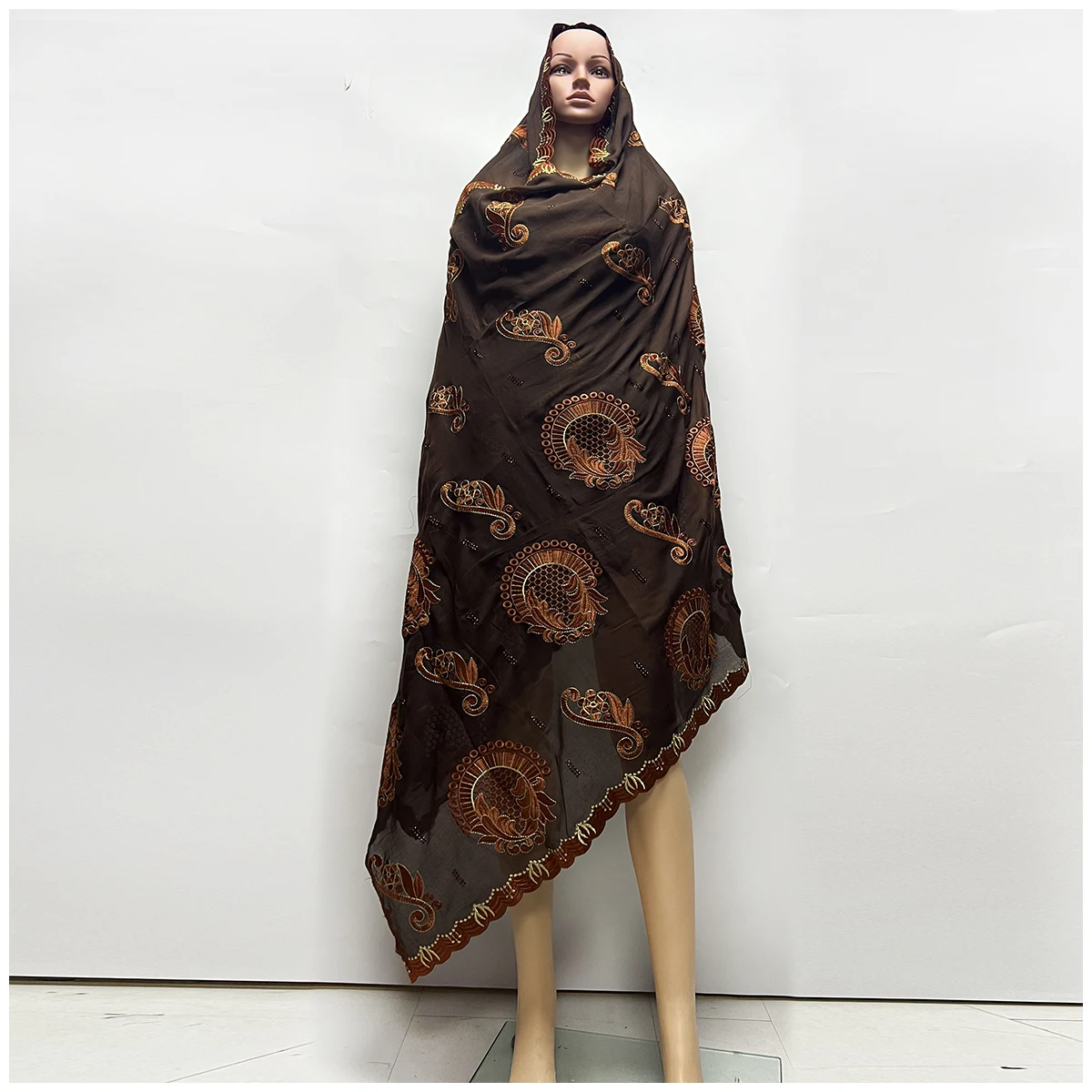 High Quality 100% Cotton Fabric Rayon Cotton Thread Eembroidered Scarf African Women Hijab Muslim Scarf Dubai Excellent Style