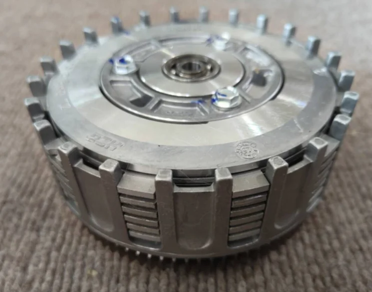 Clutch assy suit CF250NK/CF300SR or CF250SR 11pcs code is 0DM0-050000-40001 or FCC model 9pcs code is 0DMB-051000