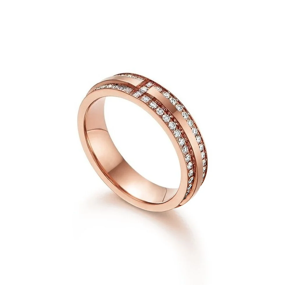 Women Elegant Smooth Round Band Ring Polished Plain Finger Jewelry Stackable Minimalist Finger Ring Daily Wear Wedding Band Present for Anniversary Party Fashion Accessories