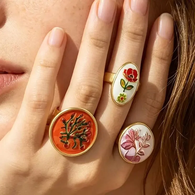 Vintage Elegant Cream Geometric Enamel Flower Ring Round Diamond Adjustable Ring Autumn Winter Daily Wear Vacation Gifting