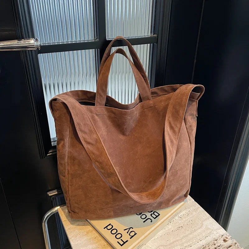 Bolso de mano Retro nuevo bolso informal de gran capacidad para las axilas bolso de mujer versátil para ir al trabajo diario