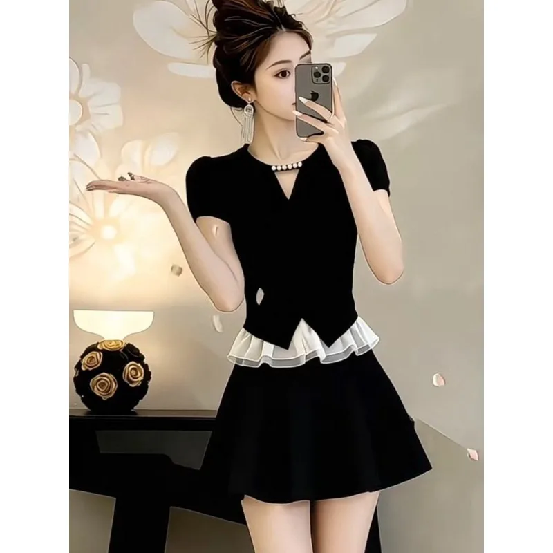 

Temperament Contrasting Color Hollow Shirt Commuting Versatile Royal Sister Huge Good-looking High Waist Thin Skirt Suit Women