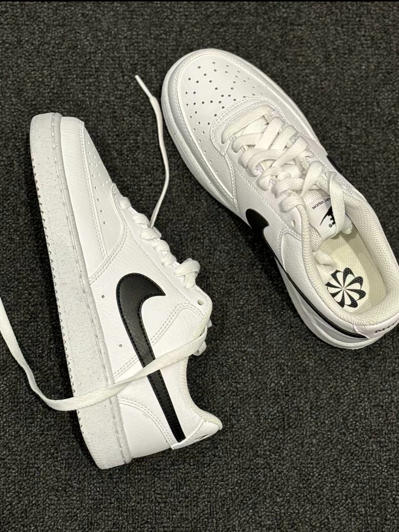 

Удобные универсальные противоскользящие прочные мужские туфли Nike с низким вырезом белого цвета